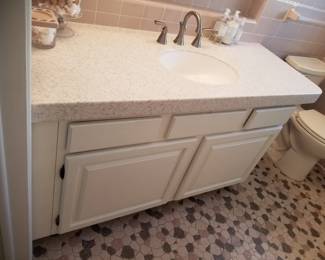 Bath vanity