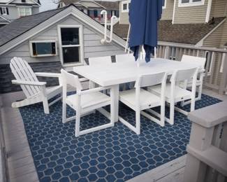 Polywood dining set seats 6; rug