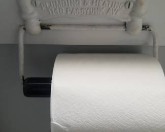 Toilet paper holder