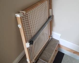 Baby/pet gate