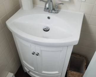Bath vanity