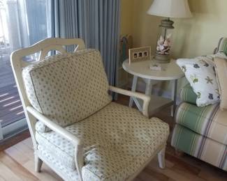Arm chair