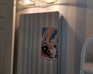 Vanity lights; mirror