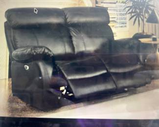 Wayfair like new loveseat purchased 3/25