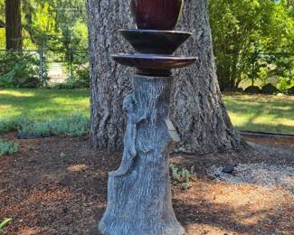 CastStoneSquirrelTreeStumpStackedPotGardenDecor