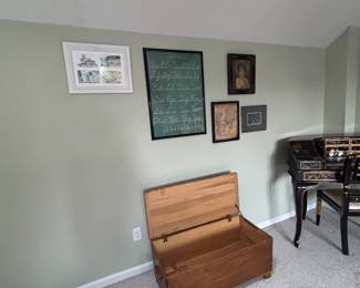 Decor Art, Vintage Cedar Storage Chest