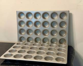 (2) Focus Foodservice 24-Muffin Baking Trays