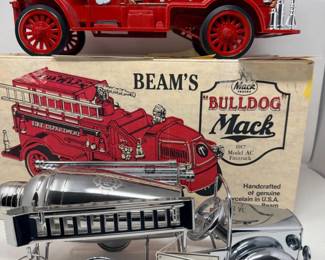 125 BeamsFiretruckDecanterGodingerBarwareSet