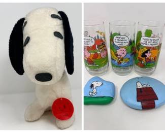 69 VintagePeanutsSnoopyCollectibleLot