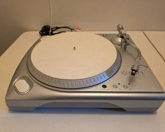 115 IONAudioiTTUSBBeltDriveUSBTurntable