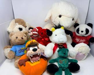 33 PlushStuffedAnimalToyLot