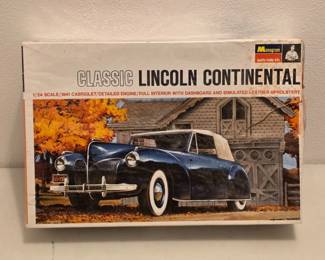 54 Monogram1941LincolnContinental124ModelKitUnopened