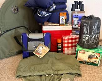 65 ULINE28RoundFoldingTableCampingAccessories