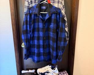 134 MensClothingShoesSocksAssortedLot