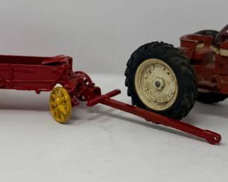 32 Farmall404DieCastTractorMcCormickDeeringManureSpreader