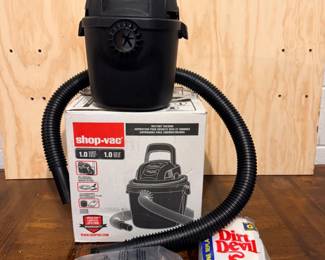 146 ShopVacMicro1GallonWetDryVacuumwithAccessories
