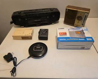 113 CollectionOfPersonalAudioDevices