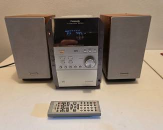 152 PanasonicSAPM19CDStereoSystem