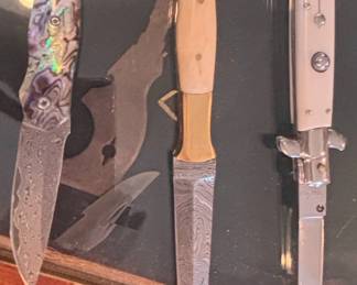 Timber Wolf Damascus Steel Fixed Blade Knife