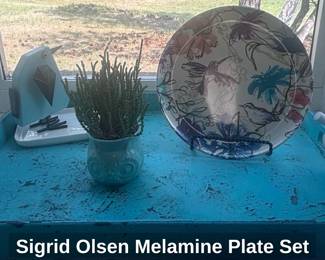 Sigrid Olsen Melamine Plate Set