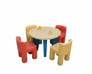 Little Tikes Dollhouse Size Table and Chairs Set
