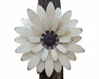 Large Layered Metal Daisy Garden Wall Decor