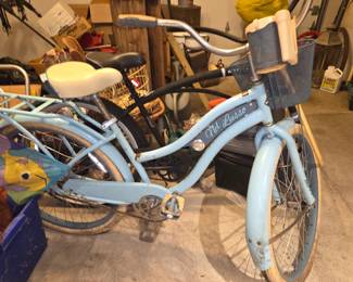 Vintage Huffy Nel Lusso cruiser bicycle