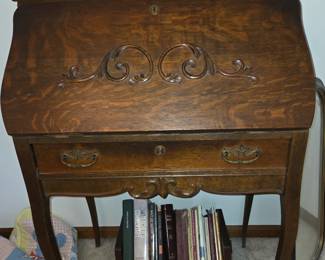 Drop-down desk