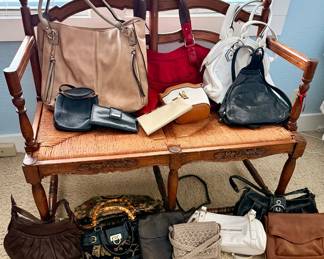Nice collection of women's handbags, purses, clutches, evening bags, crossbody bags, and totes in a variety of styles, colors, and materials. Includes everyday favorites, dress handbags, woven bags, and classic vintage styles.