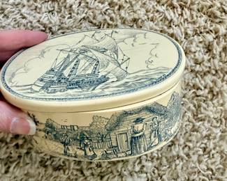 A charming nautical and Americana collectible, perfect for a desk, dresser, or keepsake box.