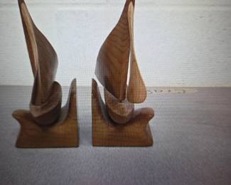 Mrytlecraft Wood Bookends