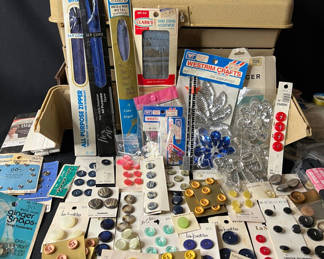 Lot 177: Vintage sewing kit with buttons, threads, zippers and craft trims