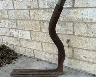 Lot 39: Antique garden tools