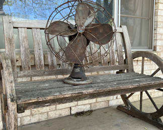 Lot 40: Mid-Century Emerson Electric metal desk fan