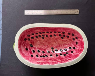 Lot 76: Vintage Watermelon Chiller ceramic dish