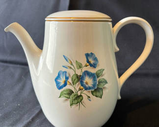 Lot 74: Vintage Wedgewood "Blue Delphi" lidded Coffeepot, Decorative porcelain basket, ceramic dish, ceramic elephant creamer pitcher