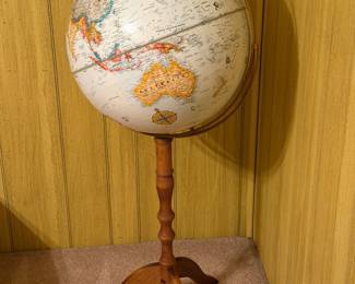 16" floor globe