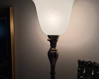 floor lamp