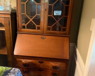 Antique seceratary
