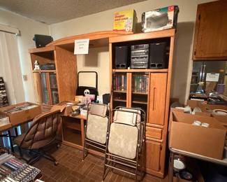 Entertainment center