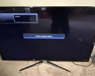 Samsung 55" smart tv w/stand and remote.