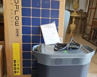 EcoFlow DELTA Max Portable Power Station with 220W Solar Panel