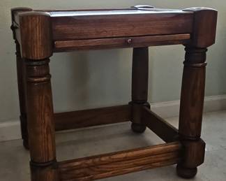 Vintage Oak Nesting Side Tables with Pull-Out Slides
