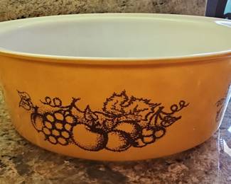 Pyrex Old Orchard Cinderella Mixing Bowl