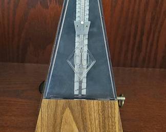 Wittner Taktell Maelzel Mechanical Metronome (Wood-Grain Plastic)