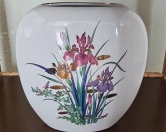 Vintage Otagiri Iris Porcelain Vase