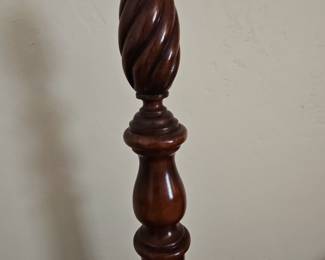 Traditional Mahogany King Size Poster Bed