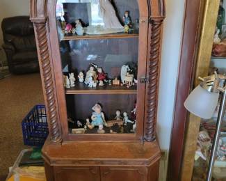 Vintage Arched Curio Cabinet 