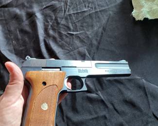 No.12- Smith & Wesson 422 Semi Auto .22 LR