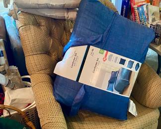 Upholstered chairs and cushions 